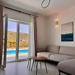 Villa Cozy Mediterranian-style *