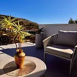 Cozy Mediterranian-style *
