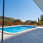 Villa Cozy Mediterranian-style Rogoznica (Sibenik-Knin)