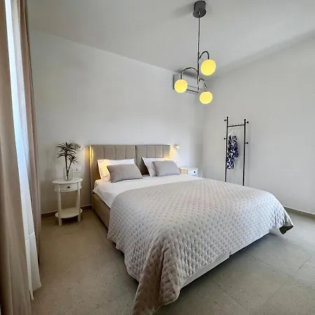 Villa Cozy Mediterranian-style