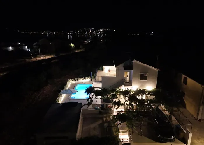 Cozy Mediterranian-style * Rogoznica (Sibenik-Knin)