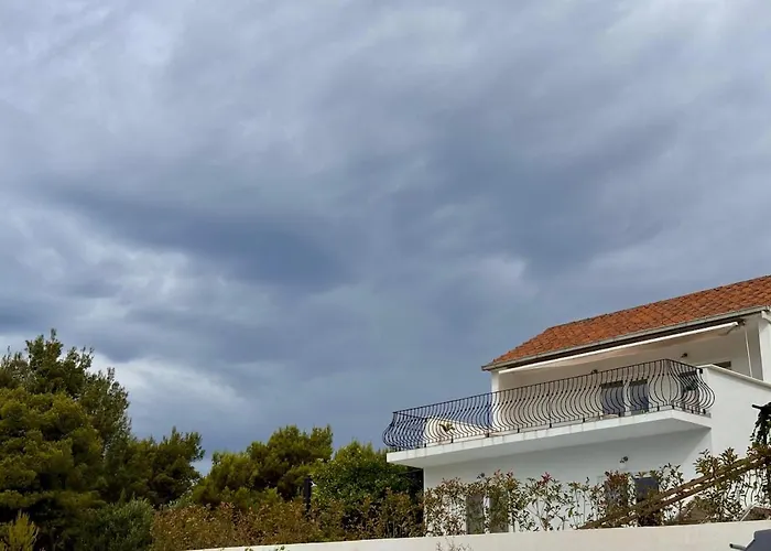 Cozy Mediterranian-style