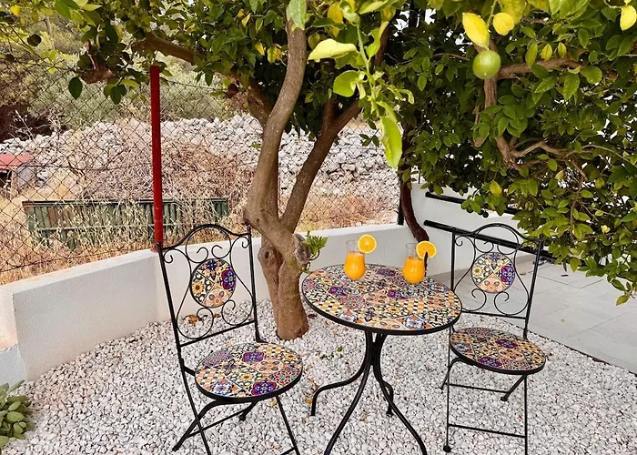 Cozy Mediterranian-style